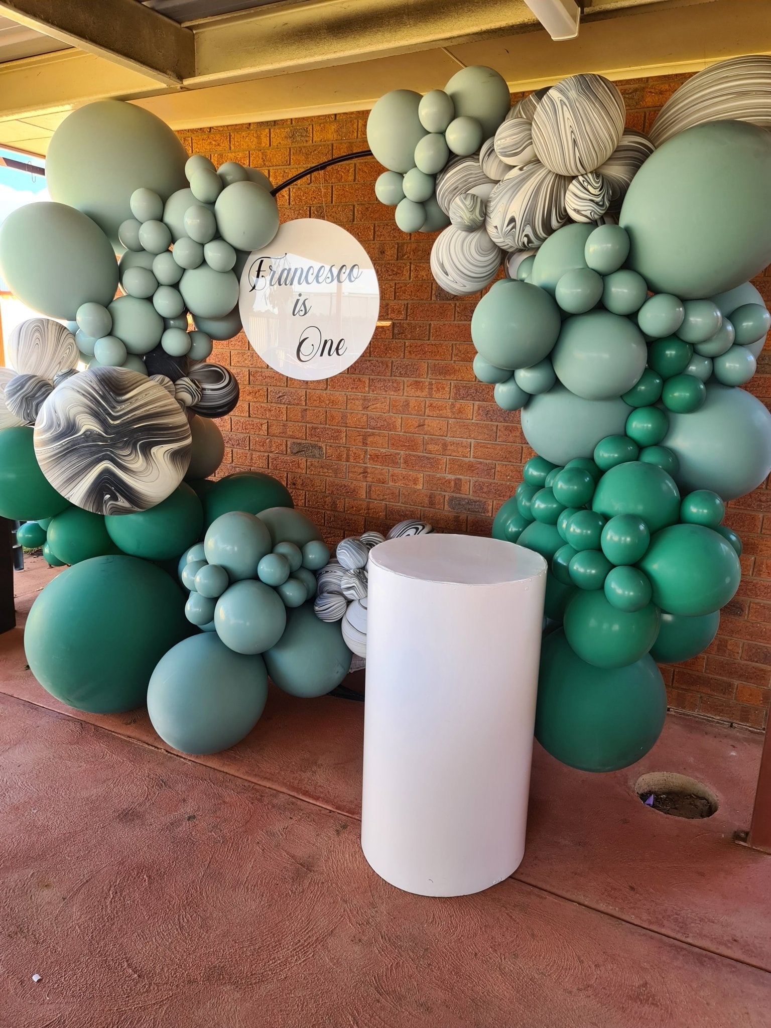 Year 2022 Organic Balloon Garlands (click on photo to view all photos) - UpUpNAwayBalloons