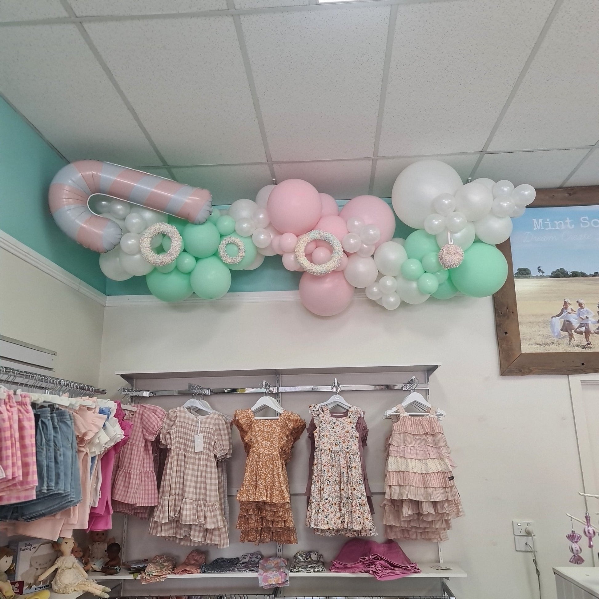Year 2023 Organic Balloon Garlands (click on photo to view all photos) - UpUpNAwayBalloons
