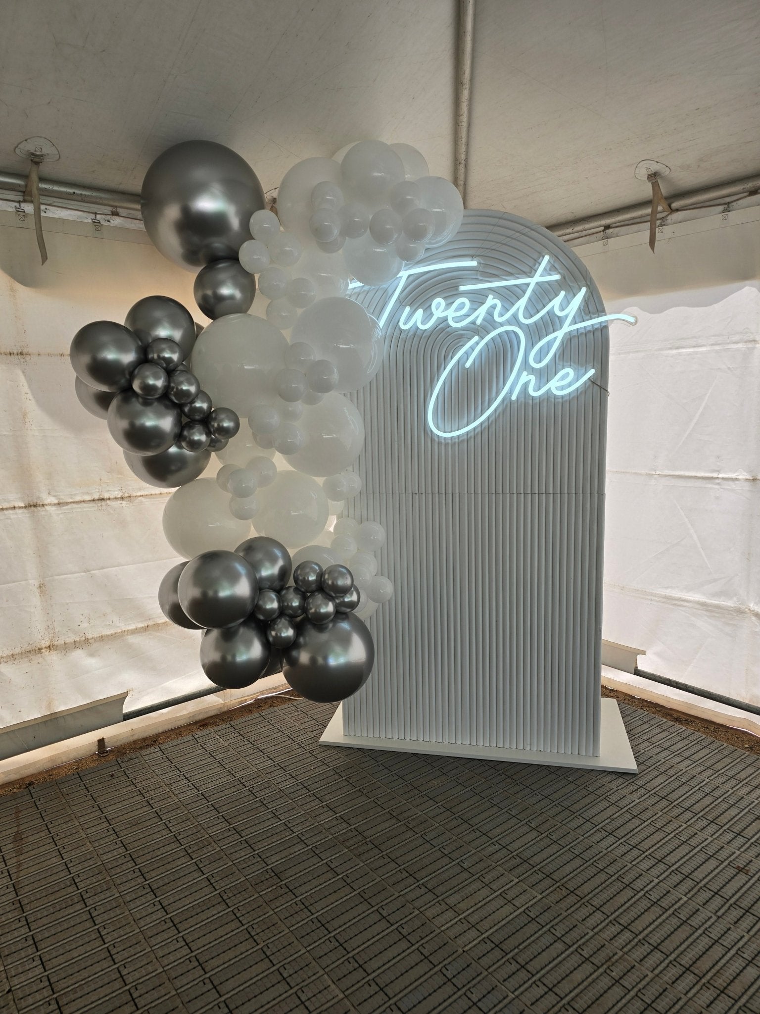 Year 2024 Organic Balloon Garlands (click on photo to view all photos) - UpUpNAwayBalloons