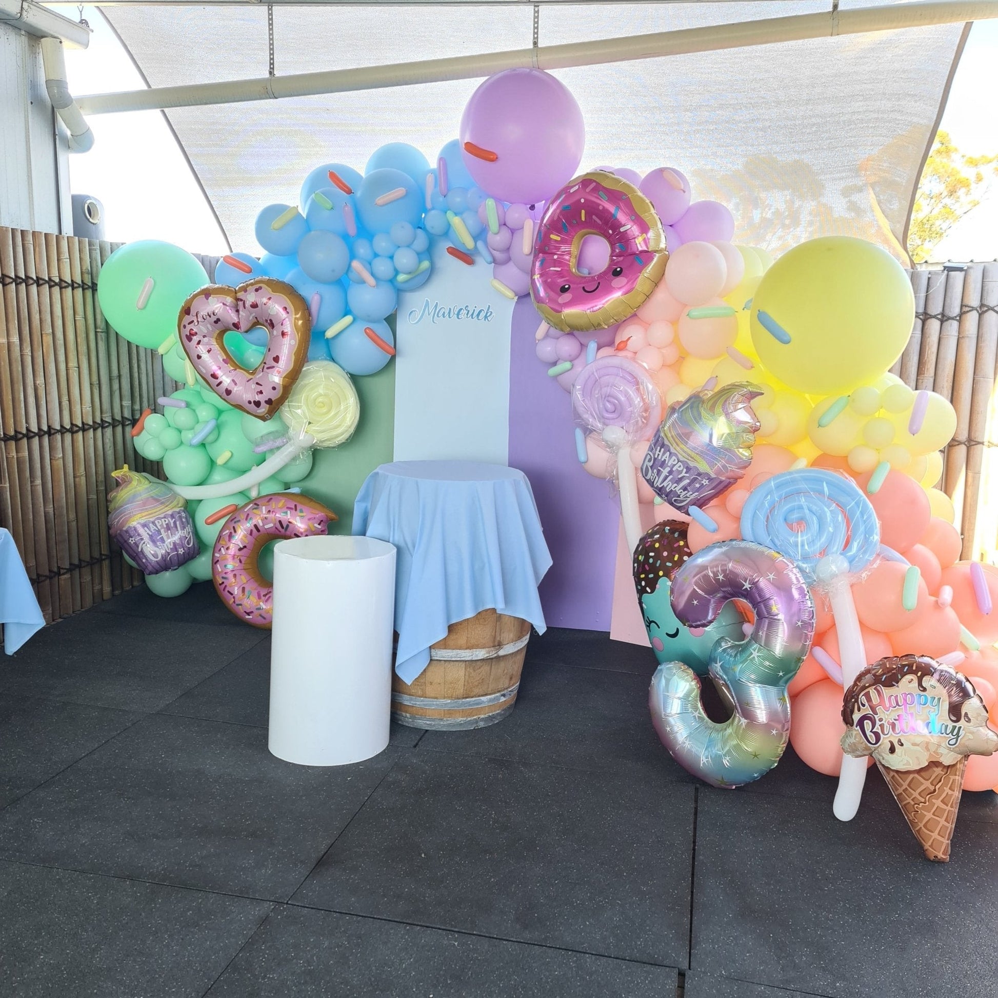 Year 2024 Organic Balloon Garlands (click on photo to view all photos) - UpUpNAwayBalloons