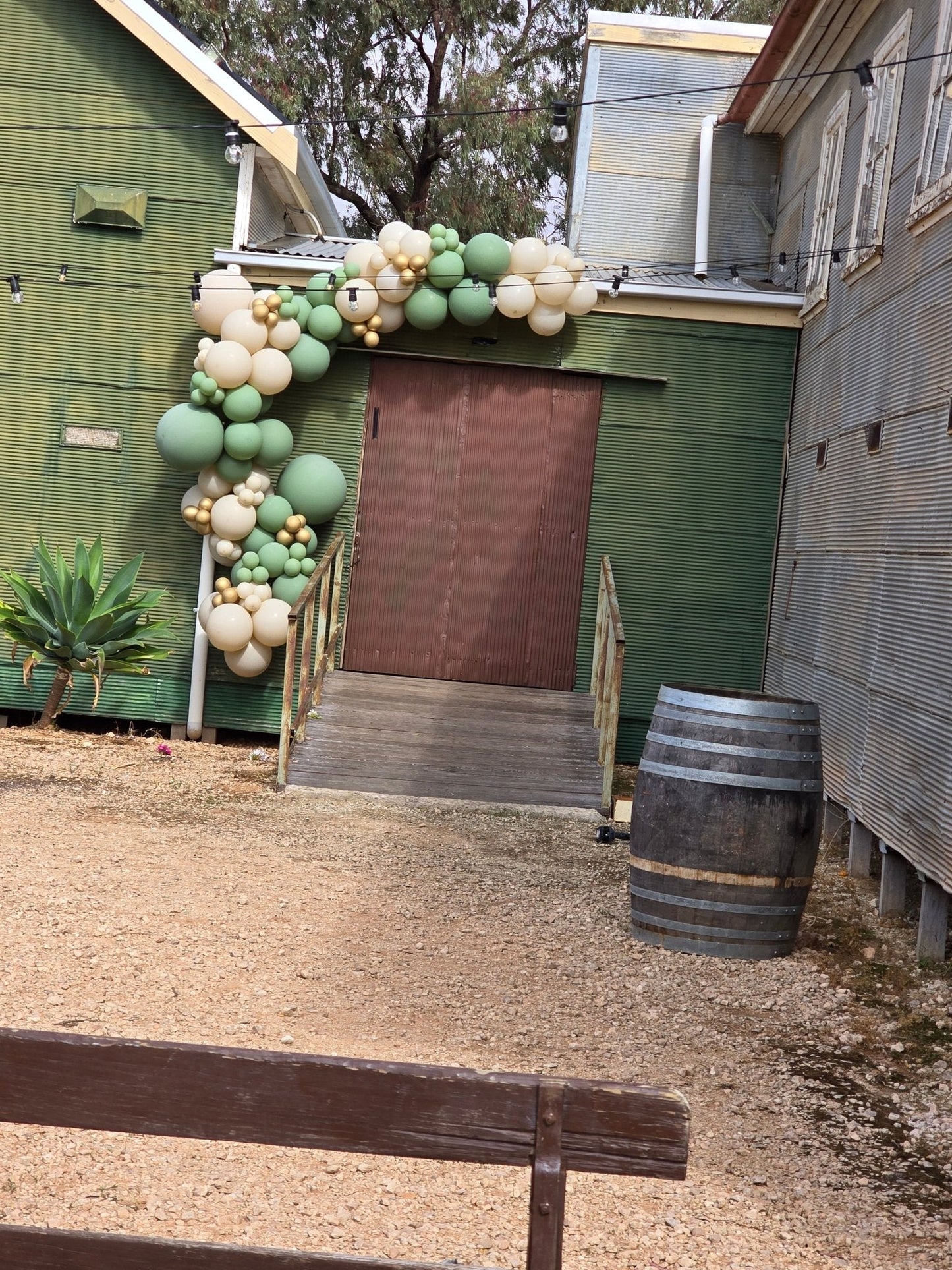 Year 2024 Organic Balloon Garlands (click on photo to view all photos) - UpUpNAwayBalloons