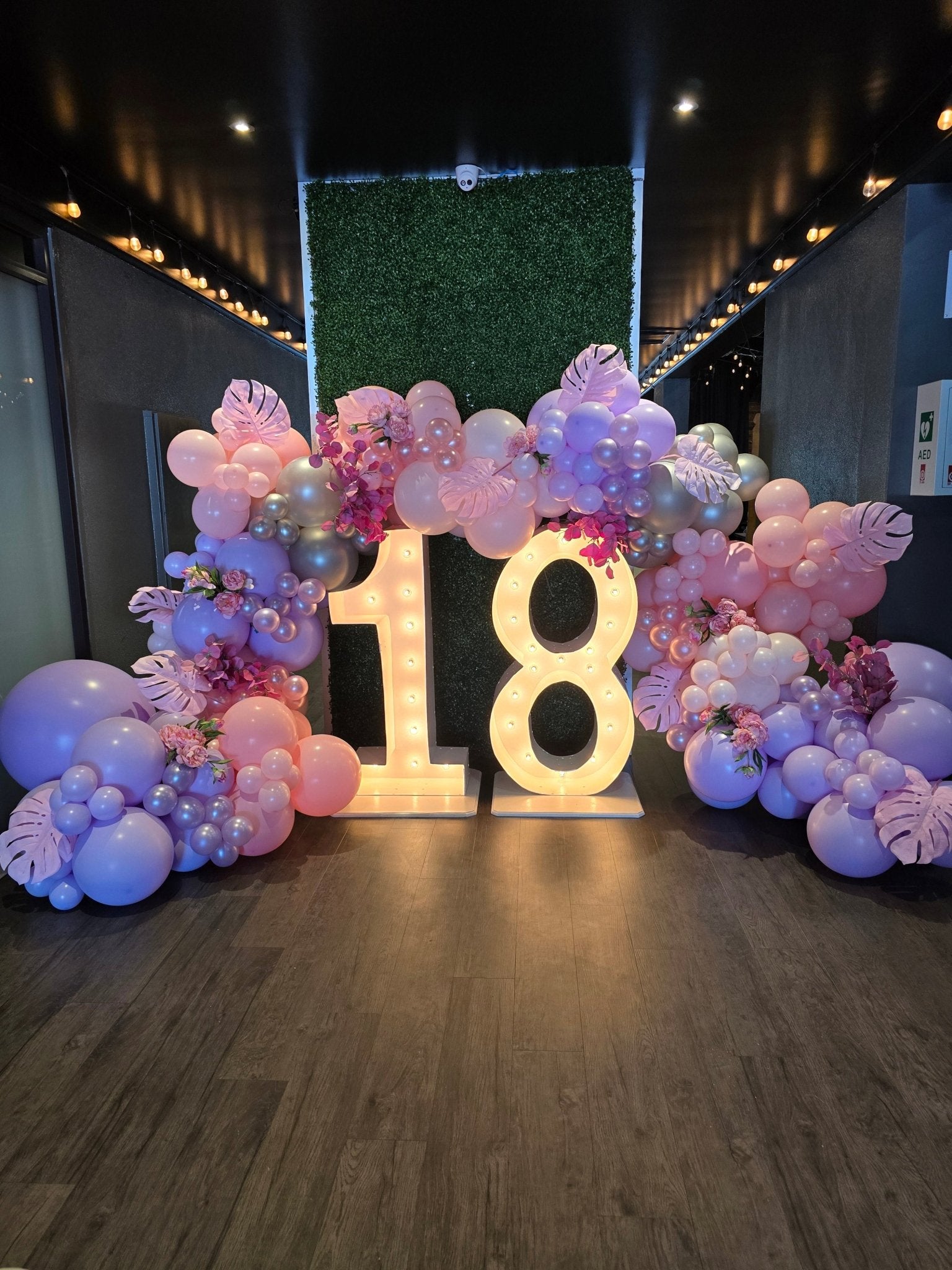 Year 2024 Organic Balloon Garlands (click on photo to view all photos) - UpUpNAwayBalloons