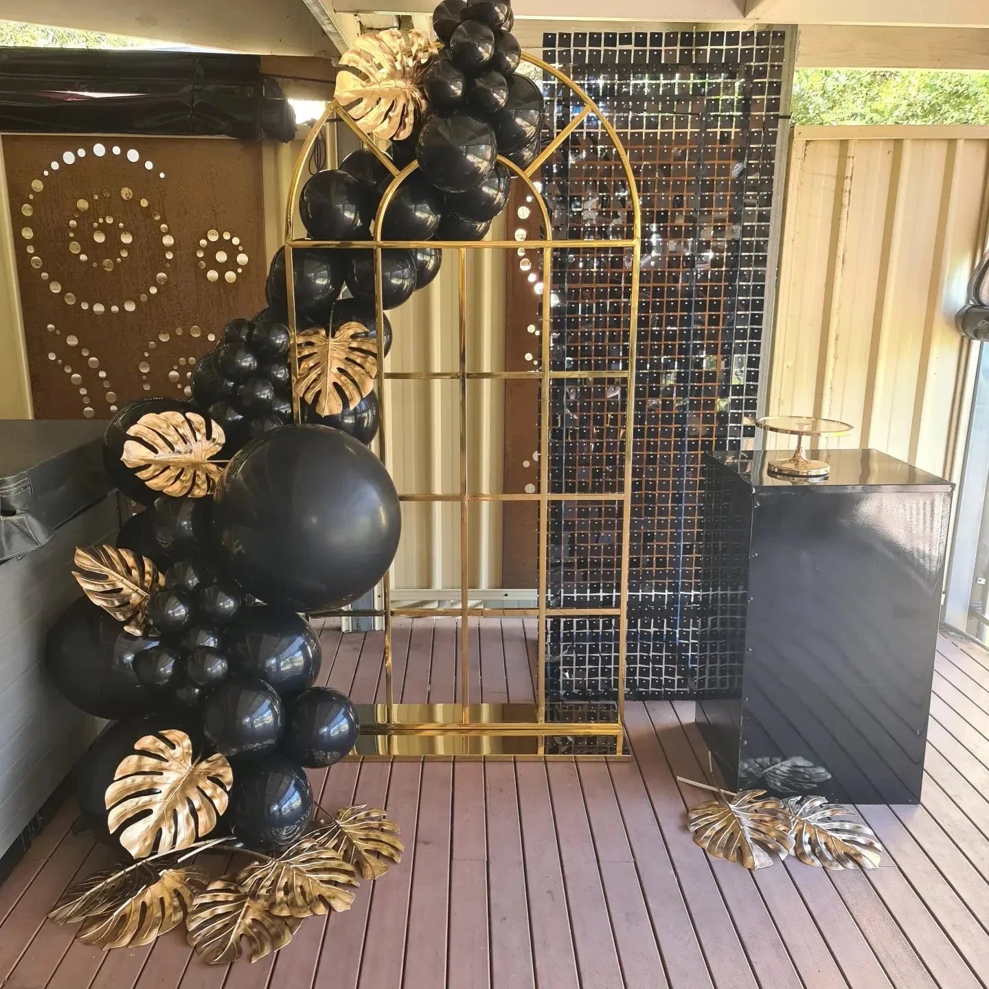 Year 2024 Organic Balloon Garlands (click on photo to view all photos) - UpUpNAwayBalloons