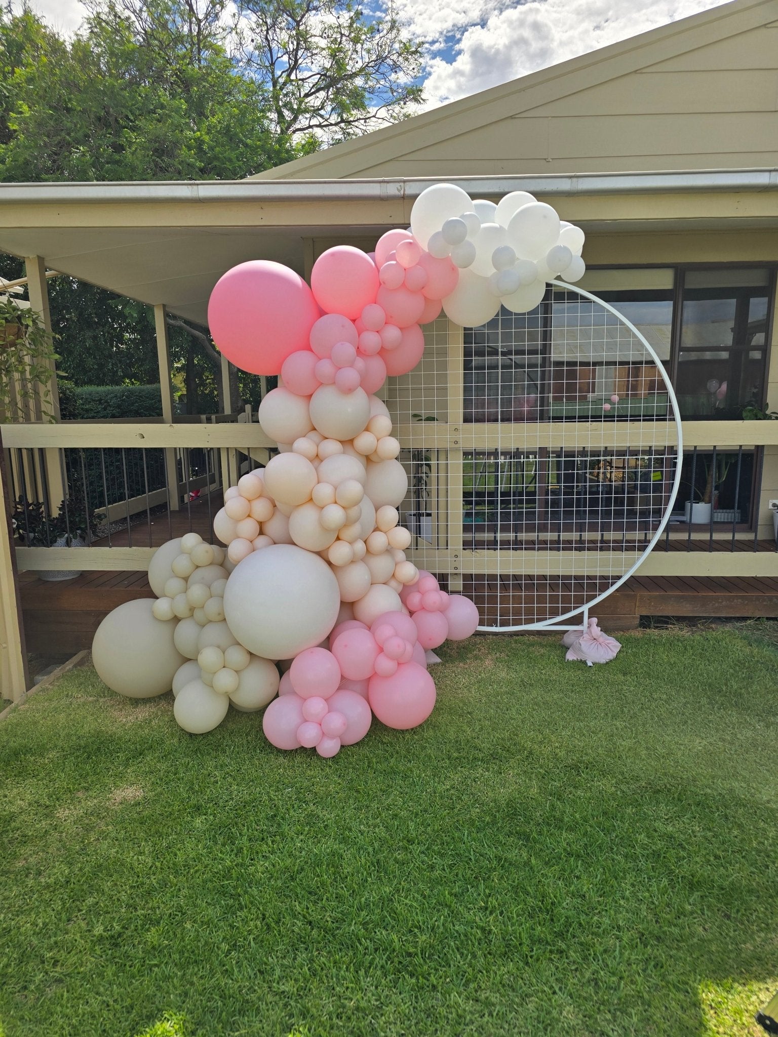 Year 2024 Organic Balloon Garlands (click on photo to view all photos) - UpUpNAwayBalloons