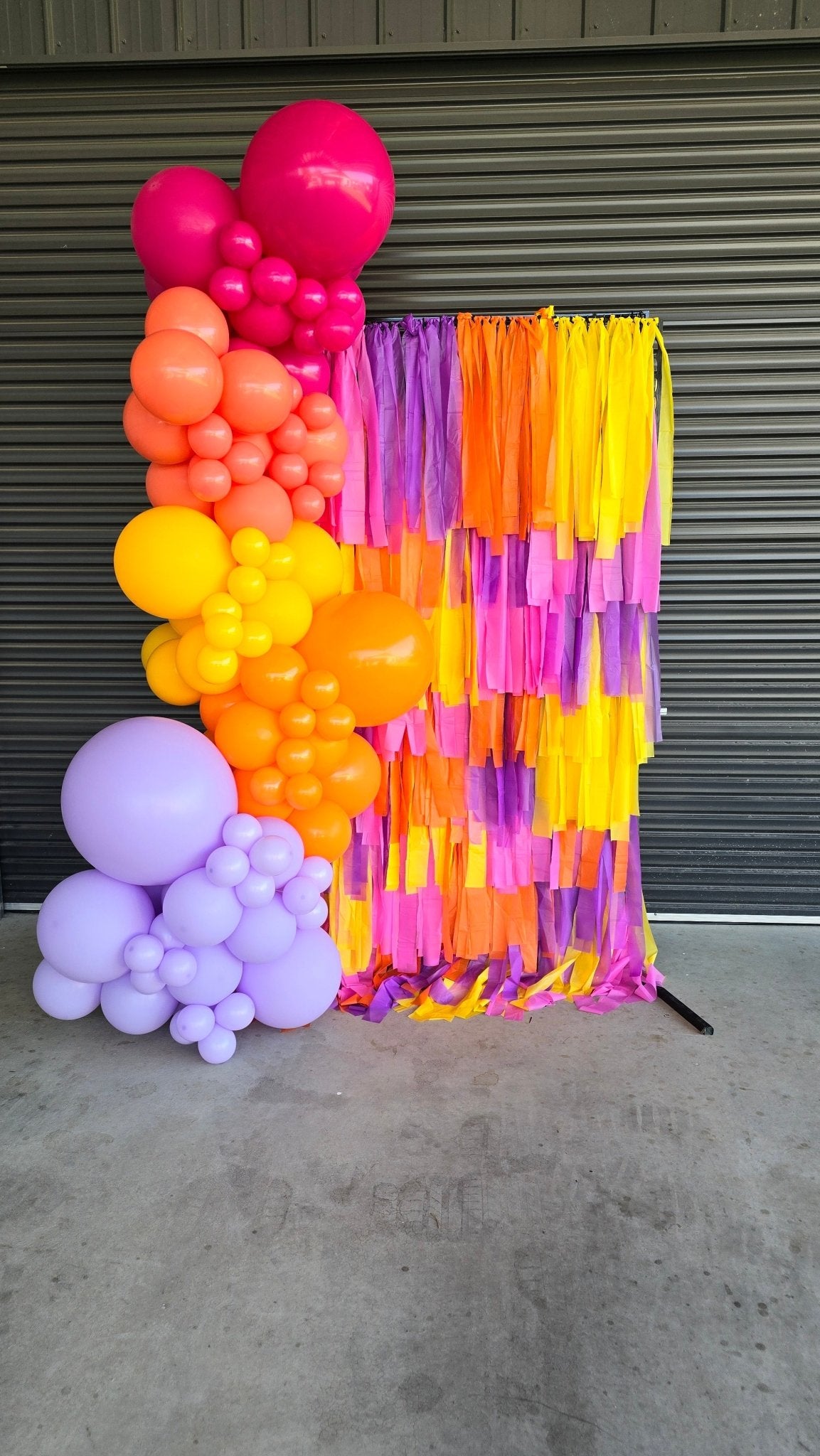 Year 2024 Organic Balloon Garlands (click on photo to view all photos) - UpUpNAwayBalloons