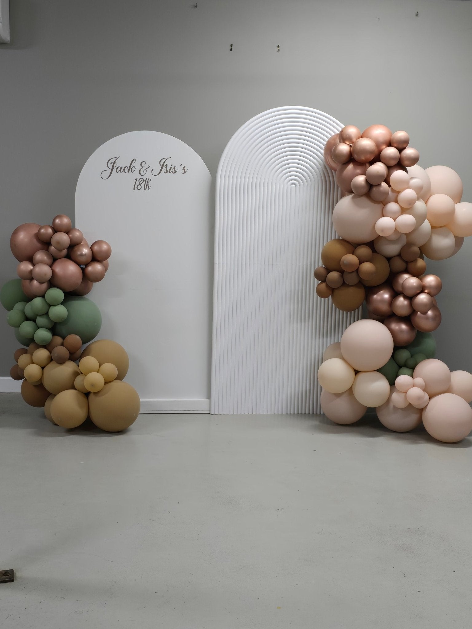 Year 2024 Organic Balloon Garlands (click on photo to view all photos) - UpUpNAwayBalloons