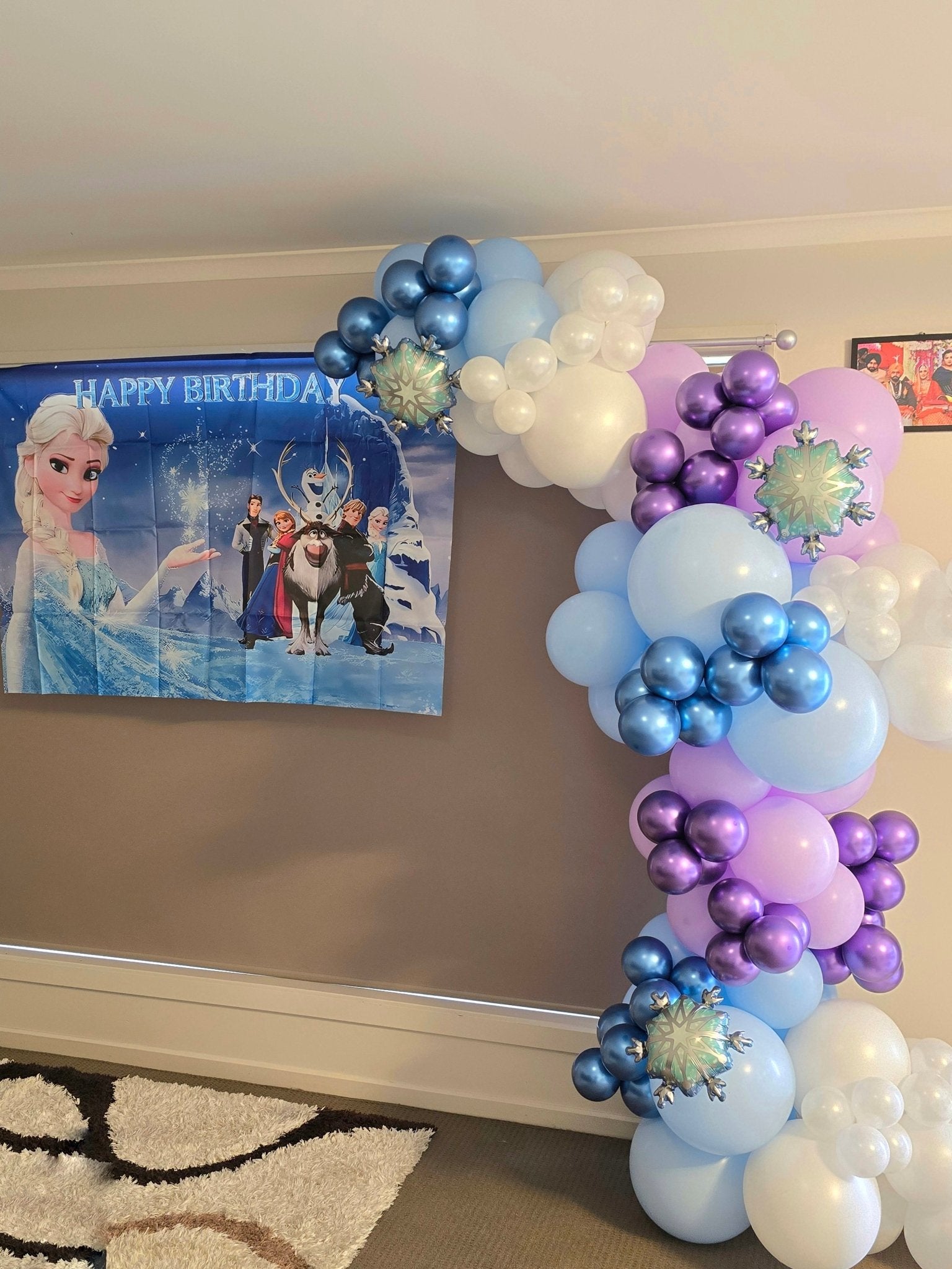 Year 2024 Organic Balloon Garlands (click on photo to view all photos) - UpUpNAwayBalloons