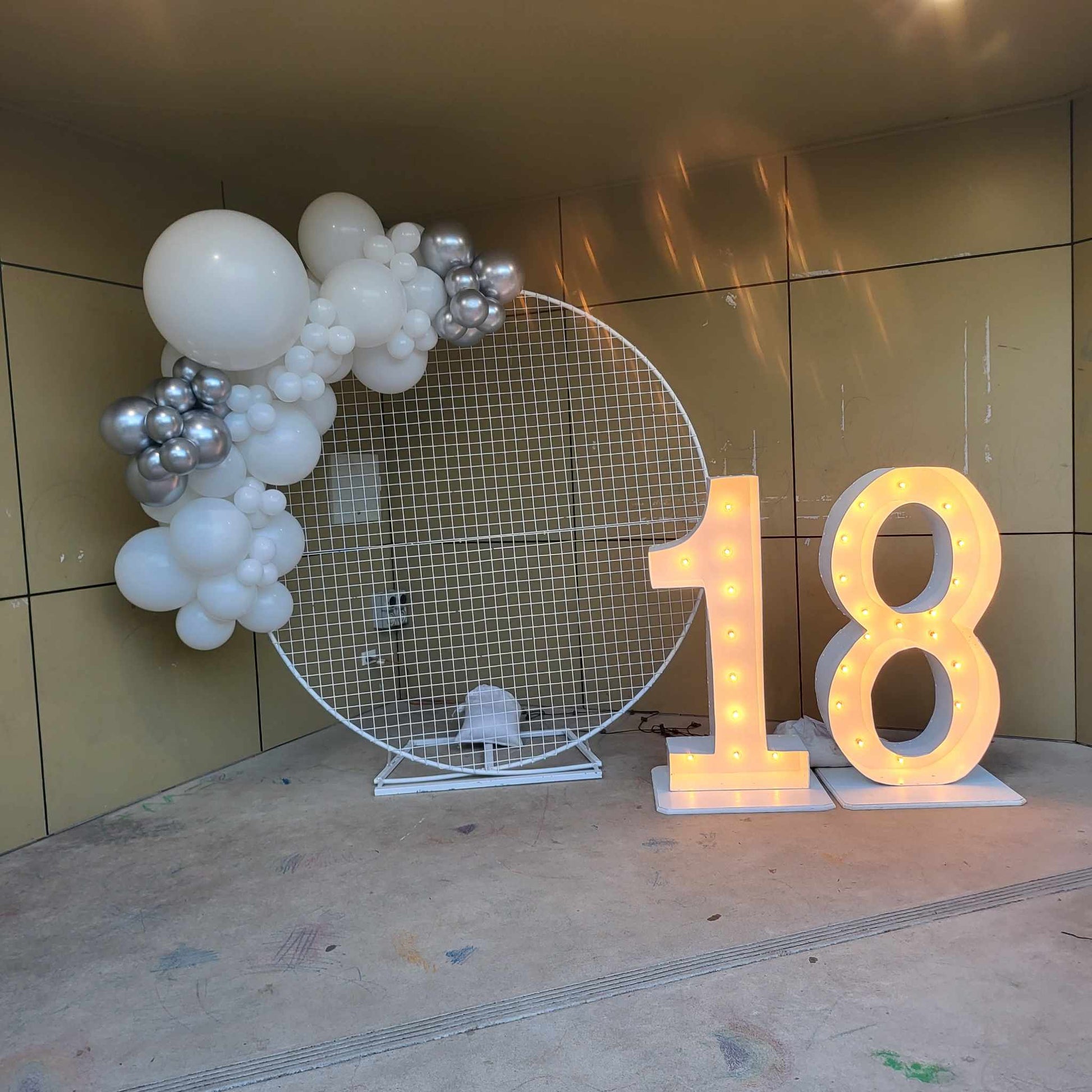 Year 2024 Organic Balloon Garlands (click on photo to view all photos) - UpUpNAwayBalloons