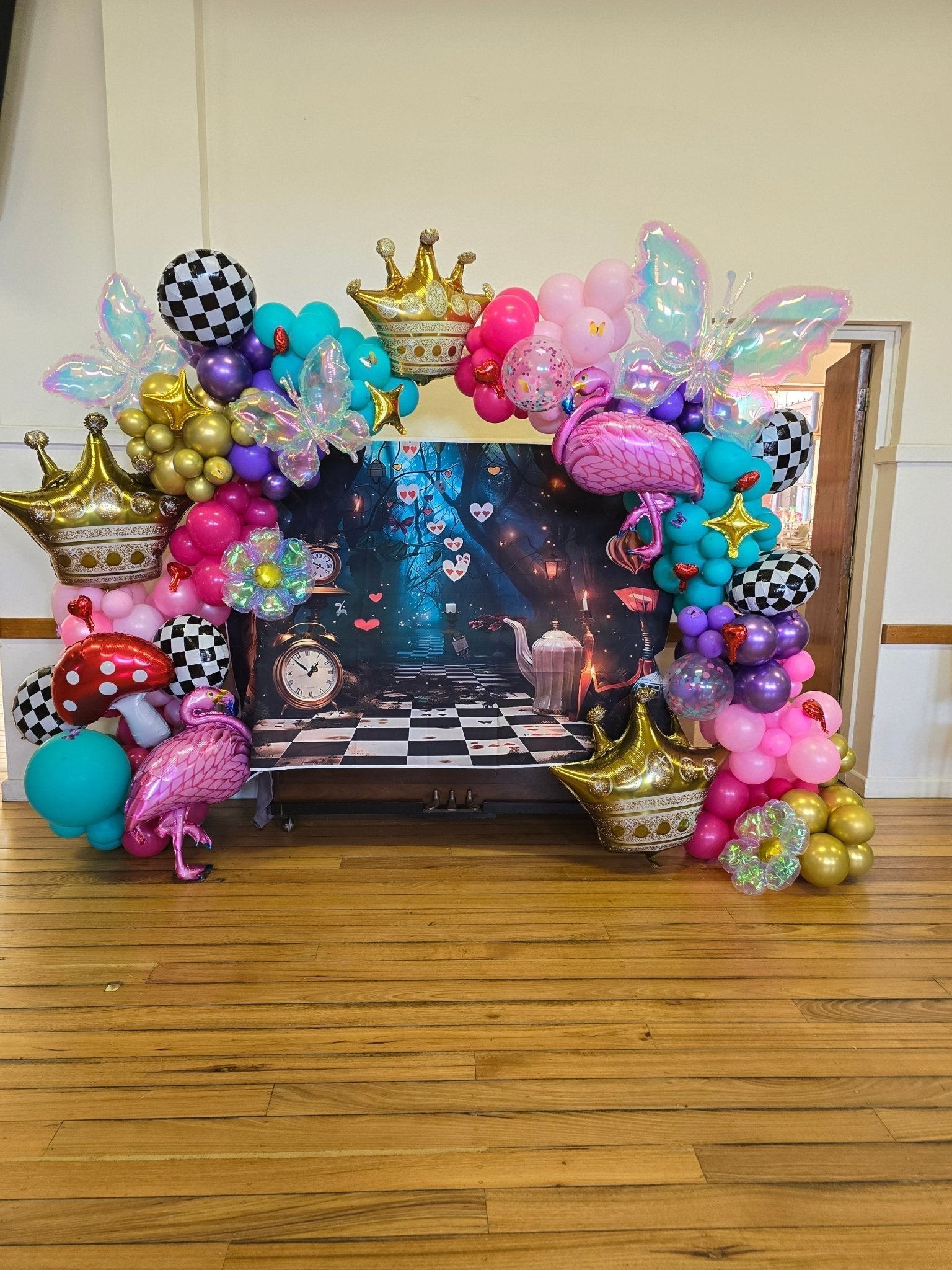 Year 2024 Organic Balloon Garlands (click on photo to view all photos) - UpUpNAwayBalloons