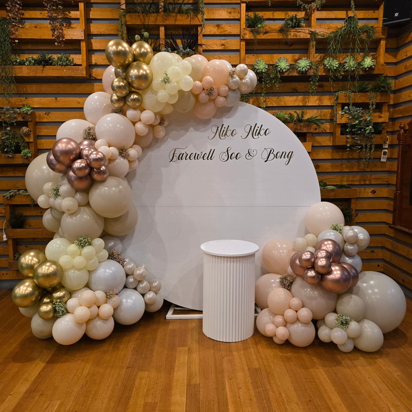 Year 2024 Organic Balloon Garlands (click on photo to view all photos) - UpUpNAwayBalloons