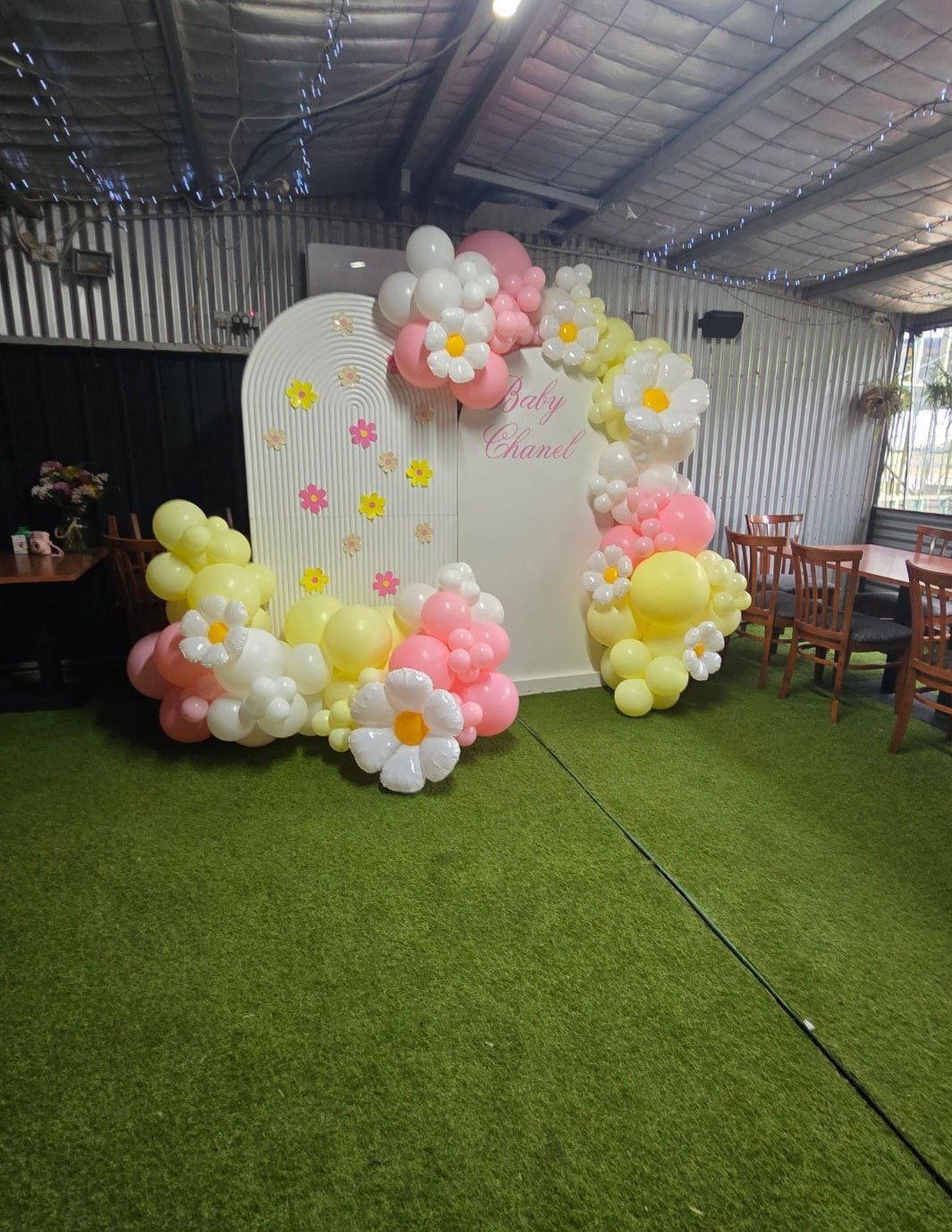 Year 2024 Organic Balloon Garlands (click on photo to view all photos) - UpUpNAwayBalloons
