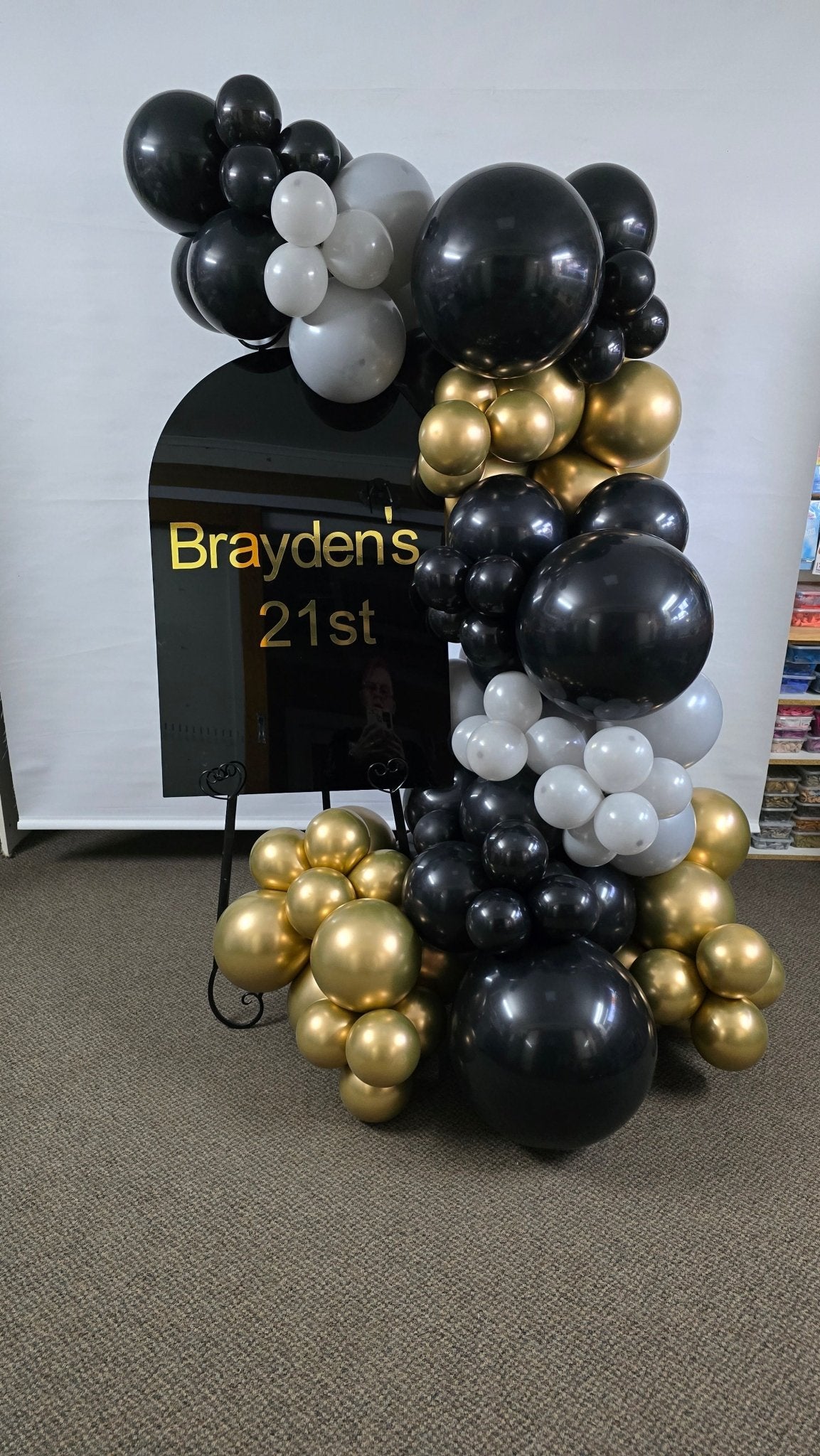 Year 2025 Organic Balloon Garlands (click on photo to view all photos) - UpUpNAwayBalloons