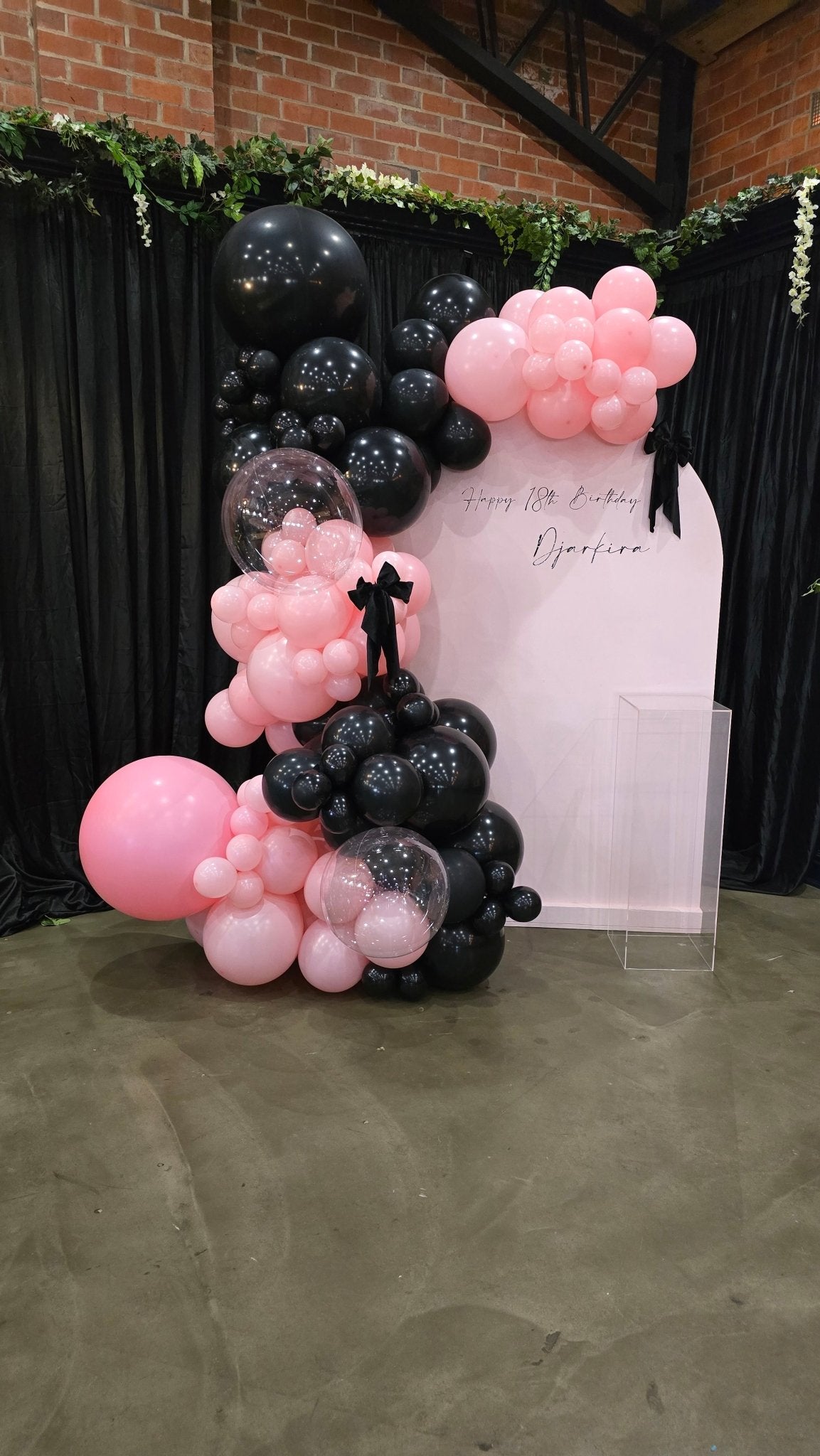 Year 2025 Organic Balloon Garlands (click on photo to view all photos) - UpUpNAwayBalloons