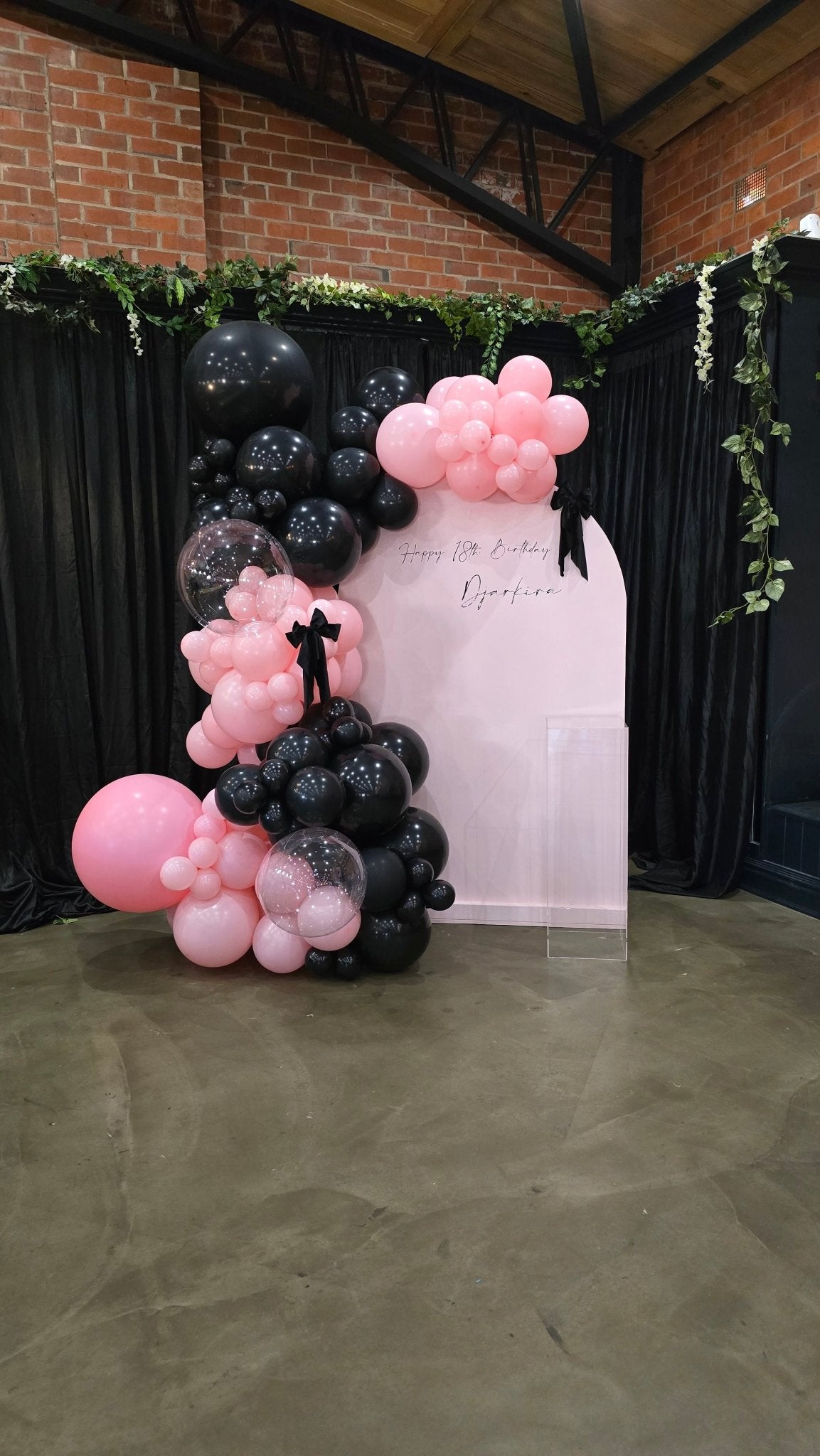 Year 2025 Organic Balloon Garlands (click on photo to view all photos) - UpUpNAwayBalloons
