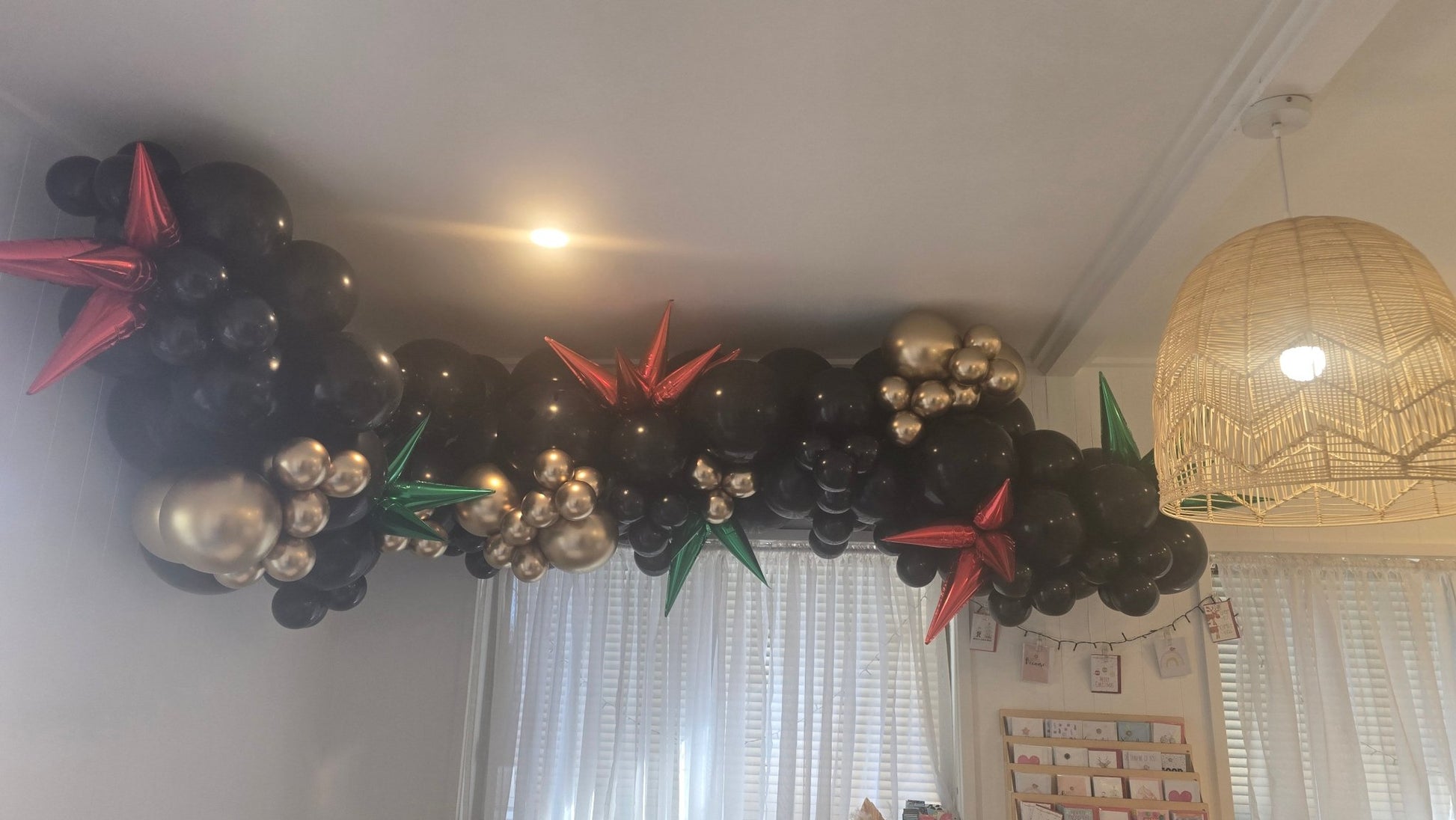 Year 2025 Organic Balloon Garlands (click on photo to view all photos) - UpUpNAwayBalloons