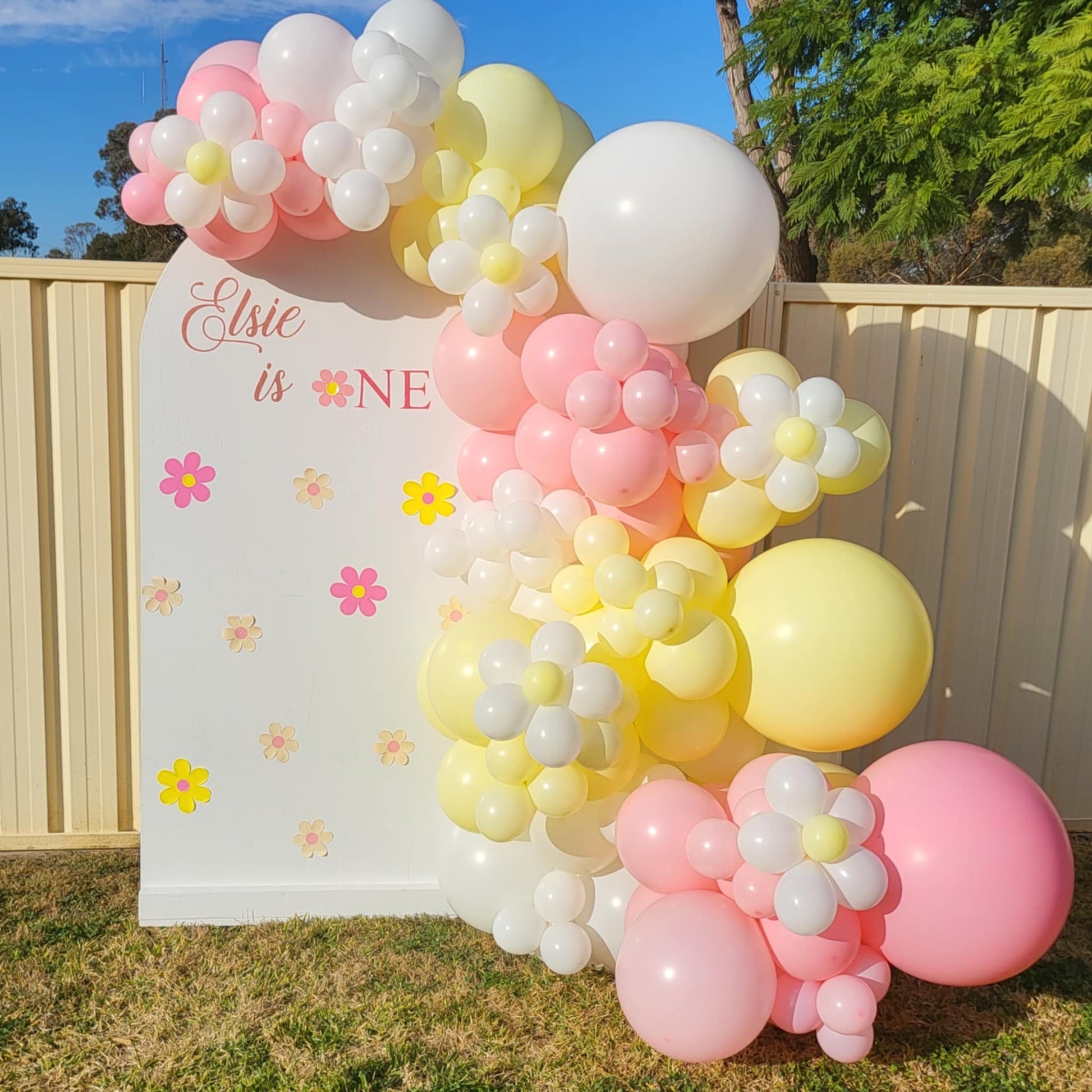 Year 2025 Organic Balloon Garlands (click on photo to view all photos) - UpUpNAwayBalloons