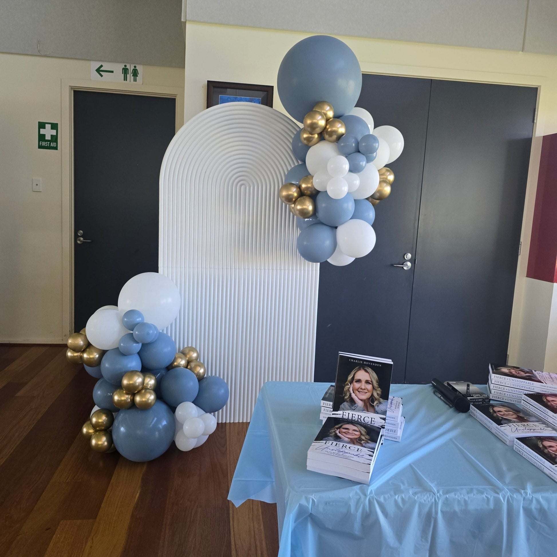 Year 2026 Organic Balloon Garlands (click on photo to view all photos) - UpUpNAwayBalloons