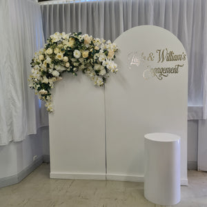 Backdrop flower arrangements - UpUpNAwayBalloons