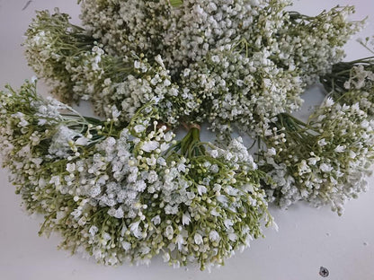 Artificial Flowers and Greenery for hire - UpUpNAwayBalloons