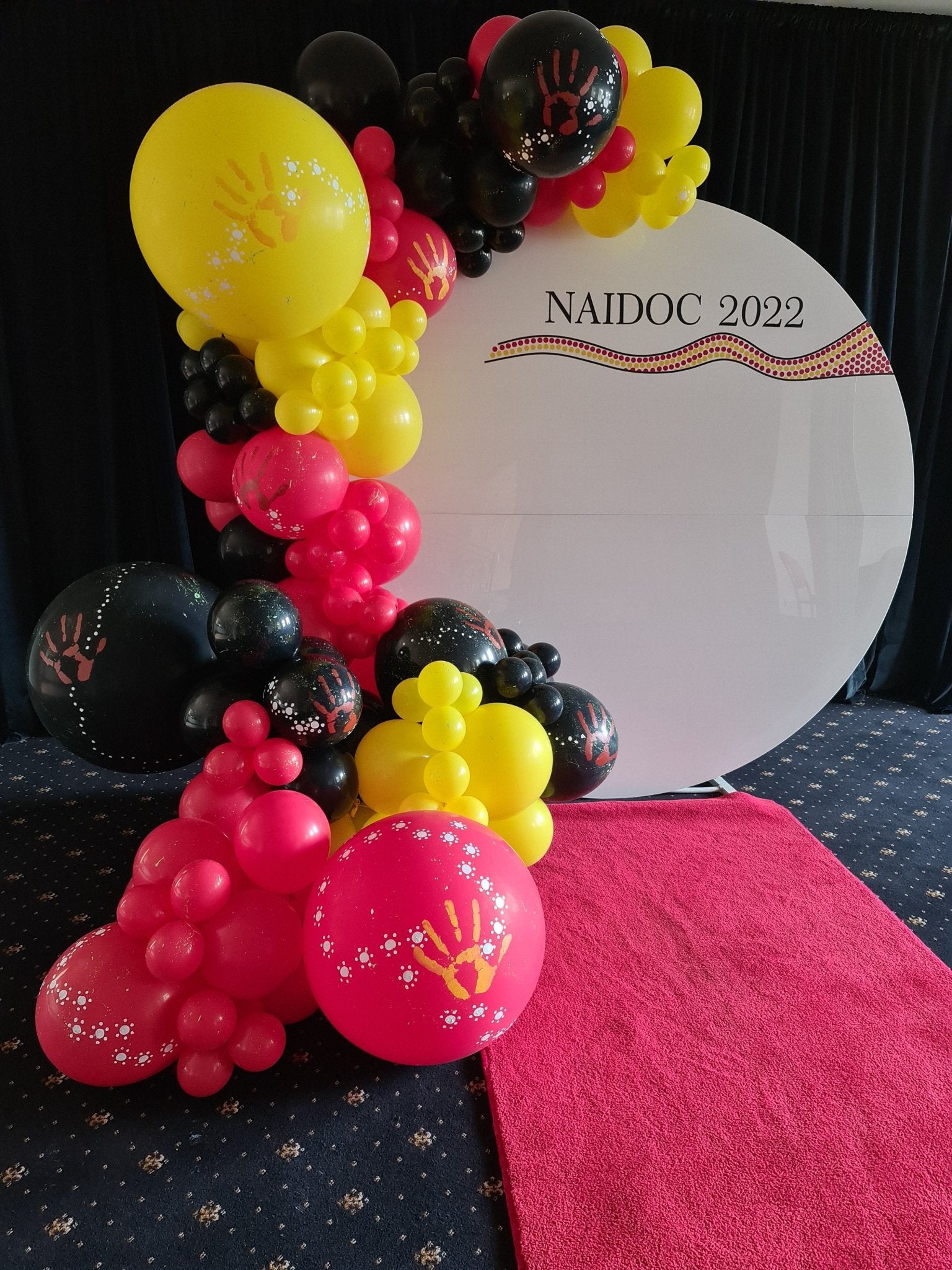 Year 2015 to 2020 Organic Balloon Garlands (click on photo to view) - UpUpNAwayBalloons